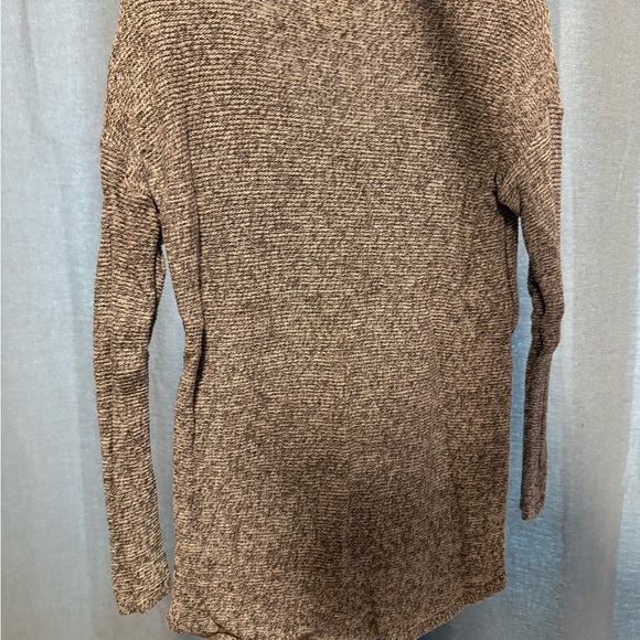 Old Navy Grey Knit Sweater - Picture 2 of 3